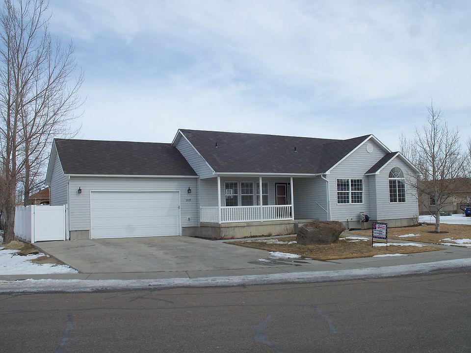 1st image of 2527 Cripple Creek Dr