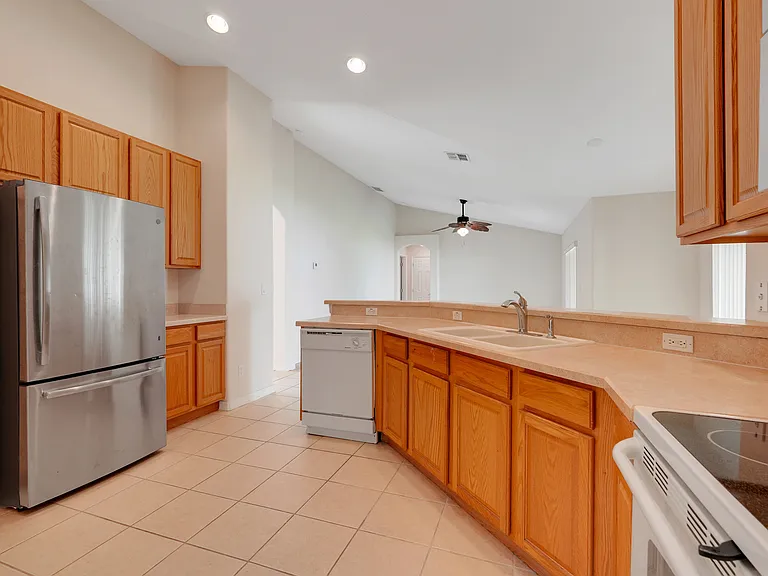 12900 Cloverdale Ln — Photo 12