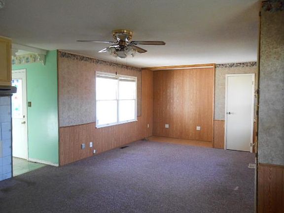 4th image of 1206 N Lake Vista Dr
