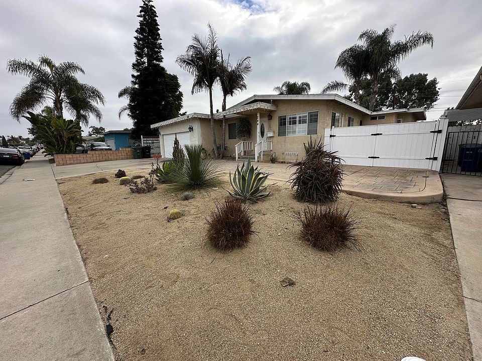 Front, desert land scape low water usage