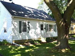 718 Dempsey Rd, Madison, WI 53714
