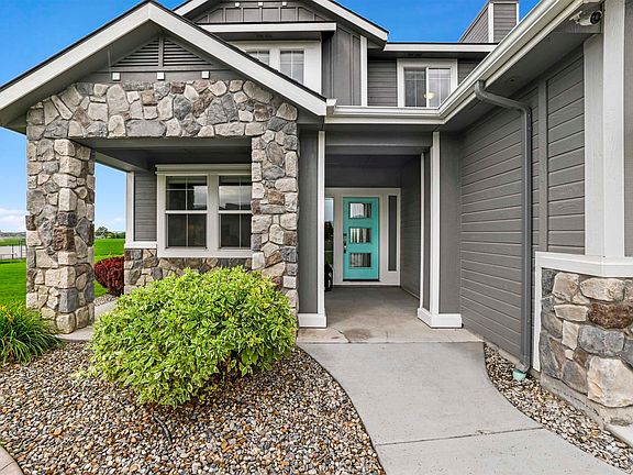 2nd image of 511 Tasia Brianna Dr W