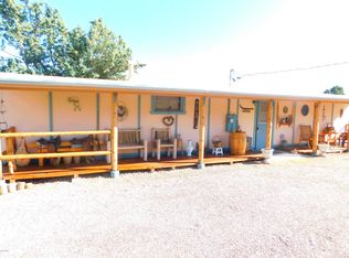 18288 S Henry Coe Rd, Peeples Valley, AZ 86332