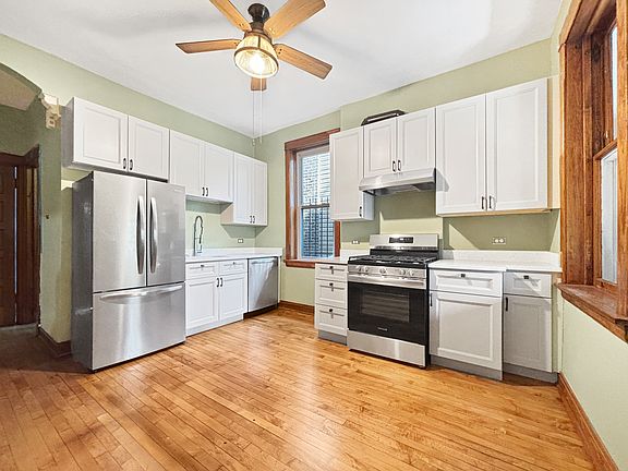 5th image of 2501 N Artesian Ave #1