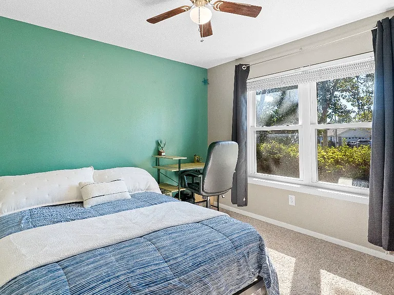 206 Seville Cir — Photo 20