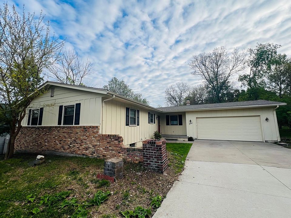 1st image of 5 Buena Dr
