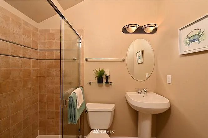 2337 Yale Ave E #B — Photo 26