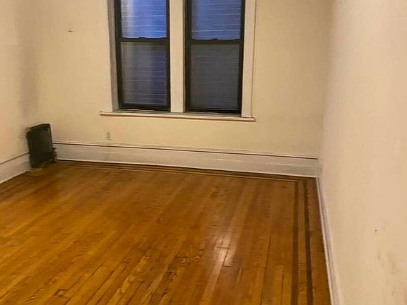 3rd image of 217 E 86th St #2