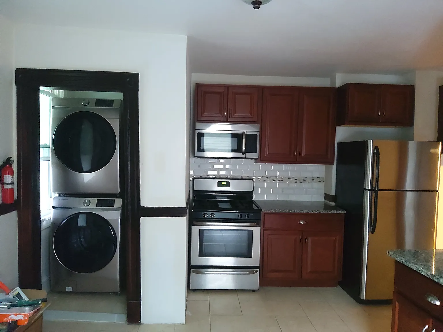 1 bed, 850 sqft, $1,500 — Photo 3