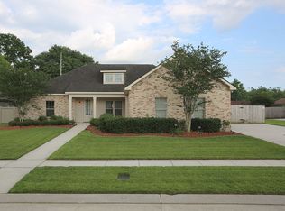 319 Lac Calcasieu Dr, Luling, LA 70070