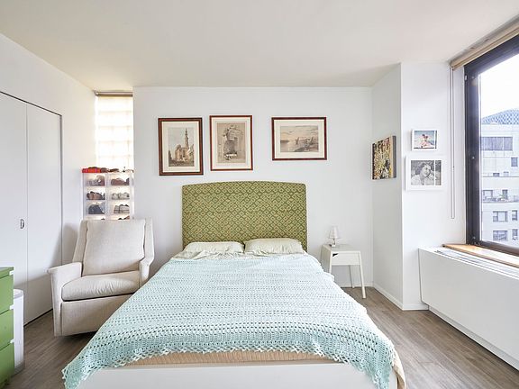 3rd image of 304 E 65th St APT 12D