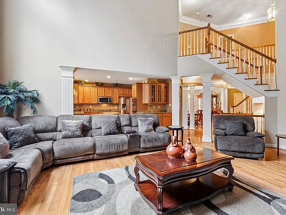 4th image of 13314 Catawba Manor Way