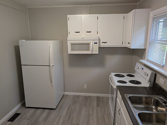 3rd image of 42 Grandview Ave APT 1