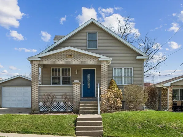2476 Pearl St, Dubuque, IA 52001
