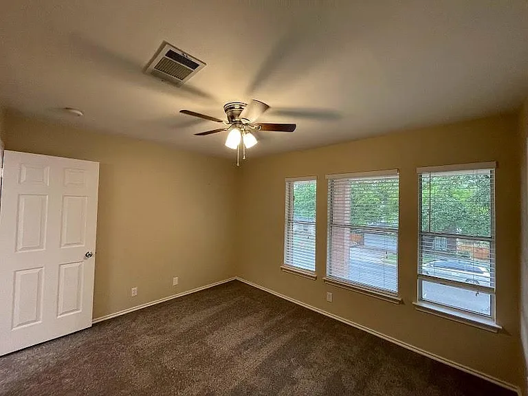 1825 Red Rock Dr — Photo 17