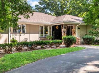 1705 Hickory Ln, Sedalia, MO 65301
