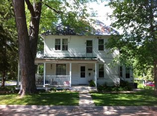 301 N 2nd St, Mount Horeb, WI 53572
