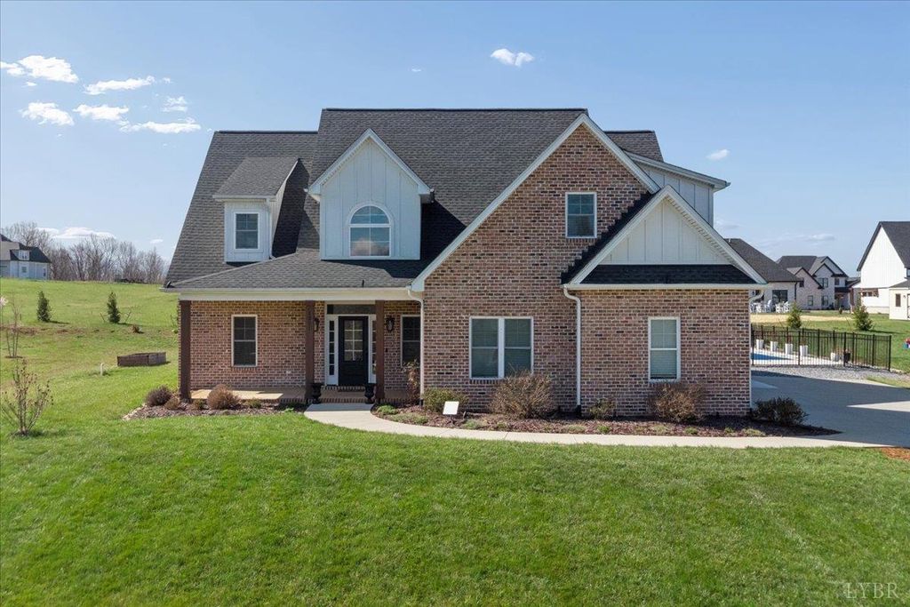 1351 W Crossing Dr, Forest, VA - View 3
