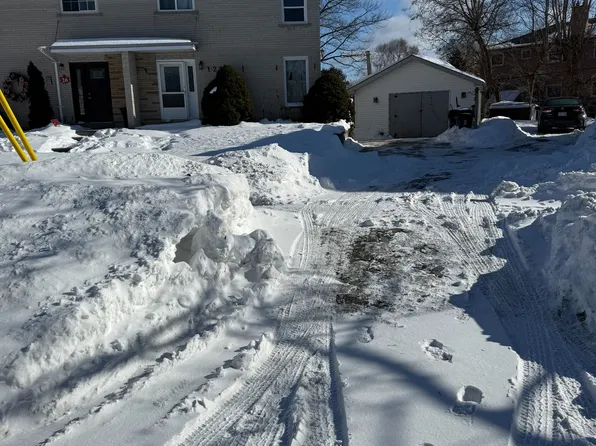 28 Athenia Ct, Toronto, ON M1E 2C1