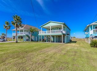 40 Curlew St, Port Lavaca, TX 77979