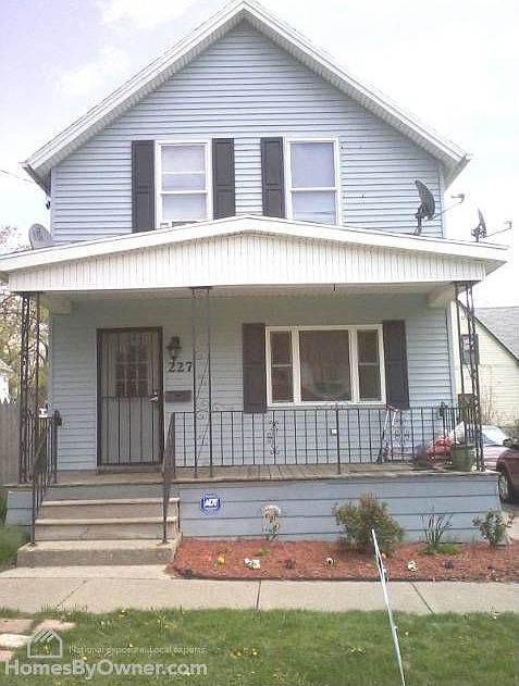 1st image of 227 Peach St