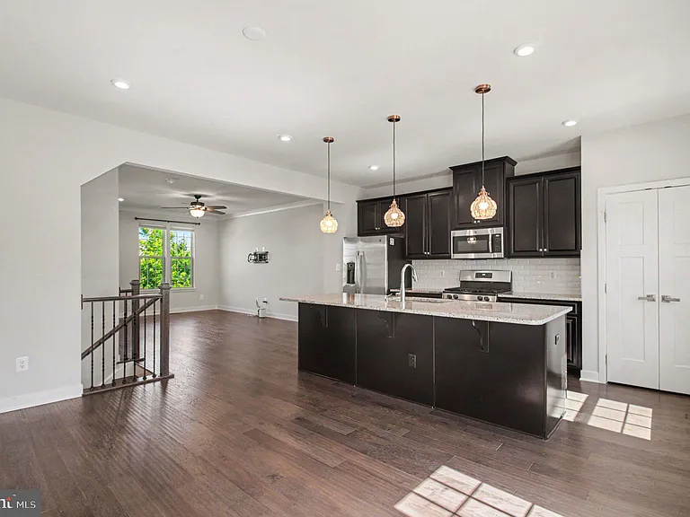 18143 Red Mulberry Rd — Photo 12