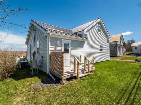 8803 Highway 215, Maitland, NS B0N 1T0