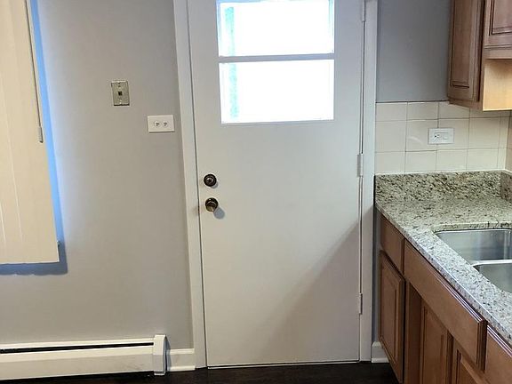5th image of 6851 W Park Lane Dr