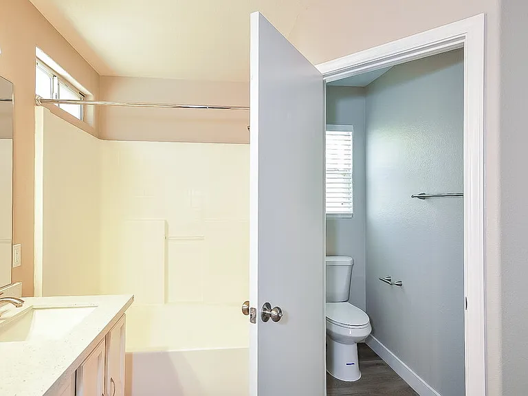 3010 Sunrise Bay Ave — Photo 13