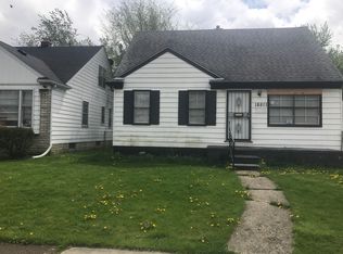 18511 Sawyer St, Detroit, MI 48228