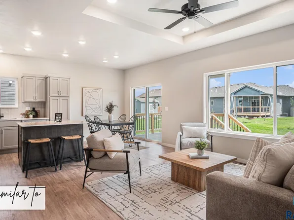 9113 W Counsel St, Sioux Falls, SD 57106