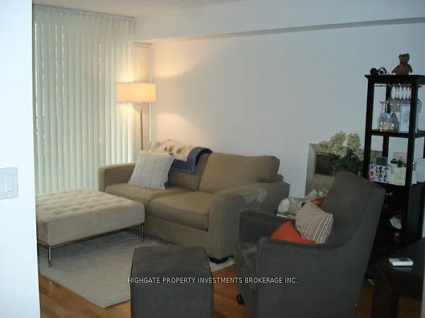111 Elizabeth St #619 — Photo 4