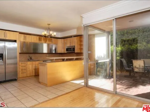 318 N Maple Dr #C106, Beverly Hills, CA 90210