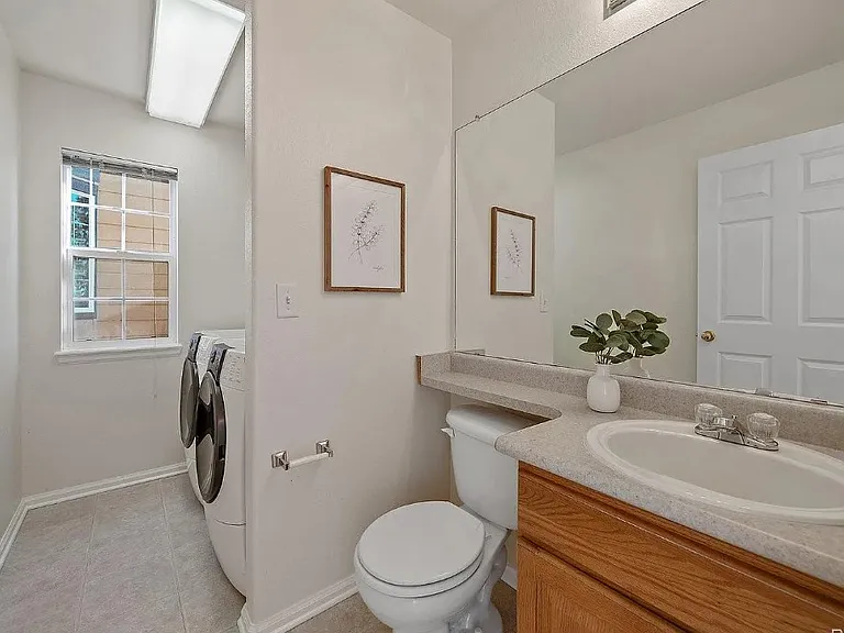 7459 S Lewiston St — Photo 5