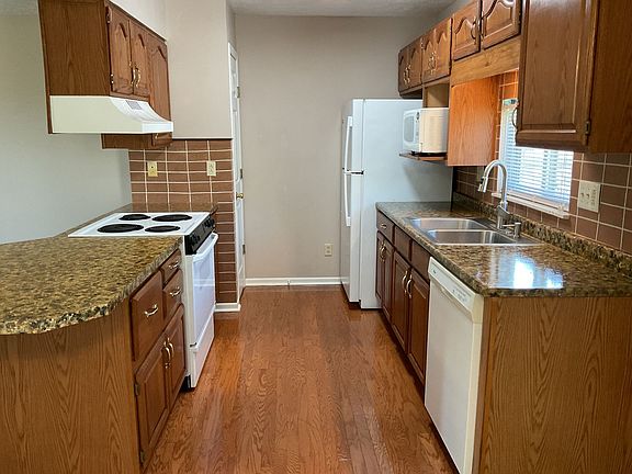 5th image of 1445 Blennerhassett Hts