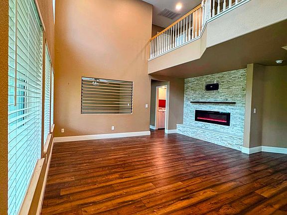 2nd image of 477 Fisher Cir