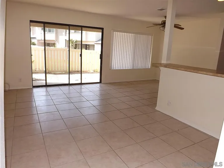 12112 Wilsey Way — Photo 5