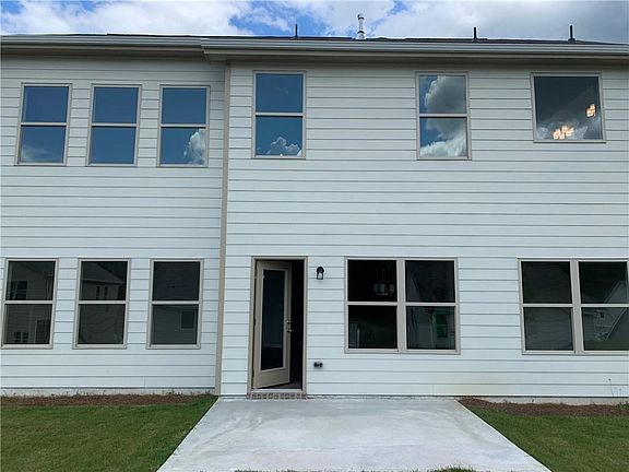 5th image of 2540 Bear Mountain St
