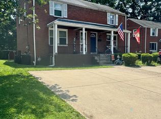 16 Avon Dr, Pittsburgh, PA 15202