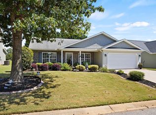 233 Sleepy River Rd, Simpsonville, SC 29681