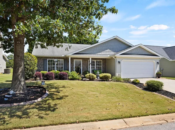 233 Sleepy River Rd, Simpsonville, SC 29681