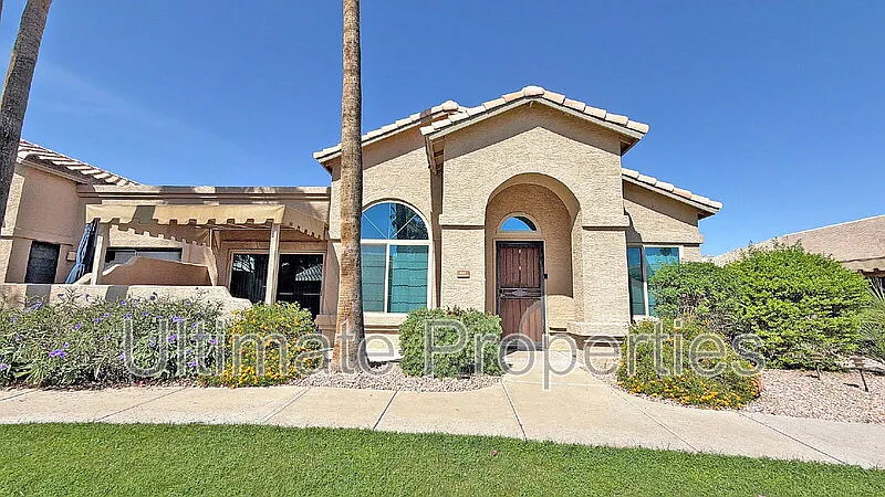 Building Photo - 14300 W Bell Rd #417