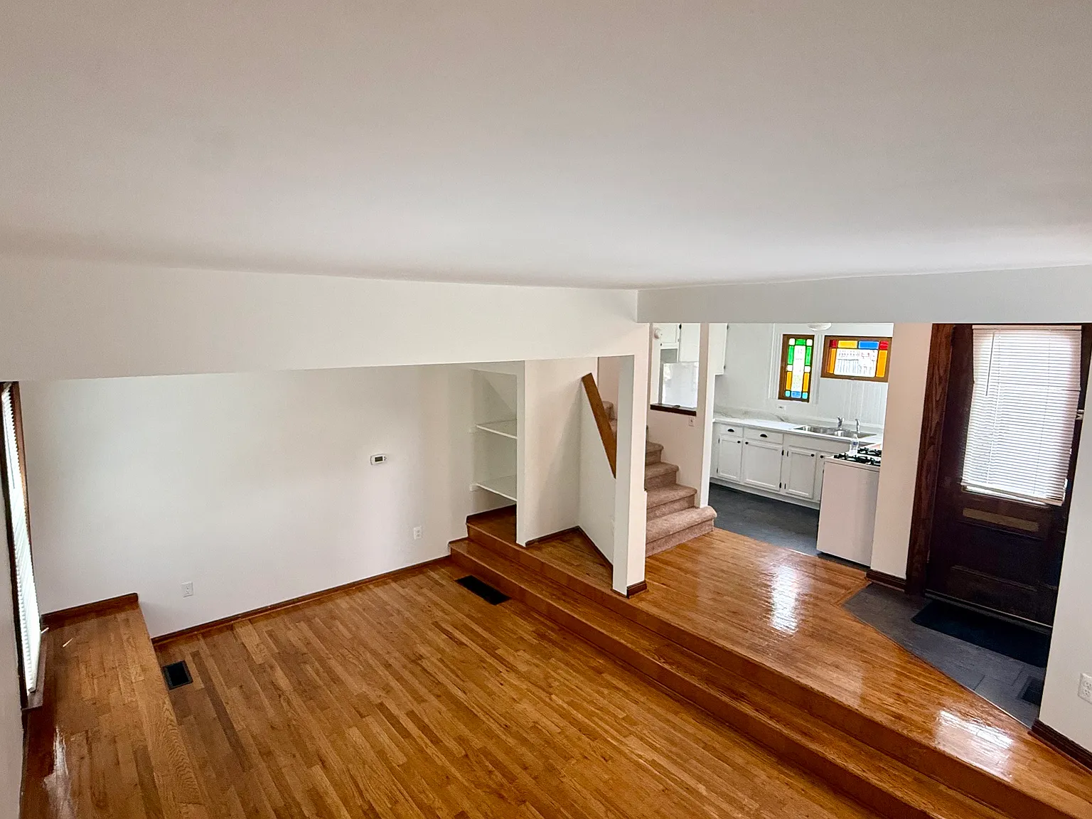 39 Hamilton St — Photo 2