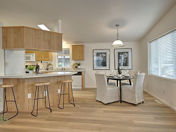 5th image of 65 Brier Place