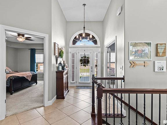 4th image of 7404 Torrington Way