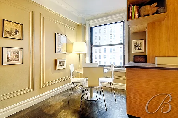 Sold by Bellmarc Realty | media 5