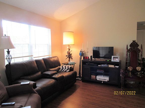 3rd image of 1631 SE Green Acres Cir APT Bb201