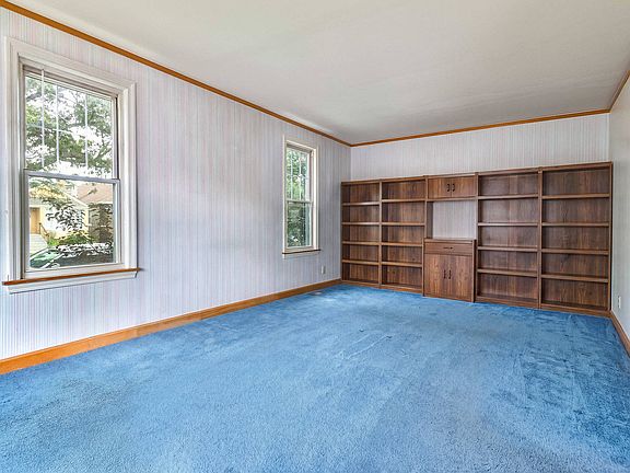 5th image of 6500 S Komensky Ave