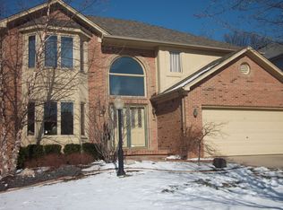 1008 River Mist Dr, Rochester, MI 48307