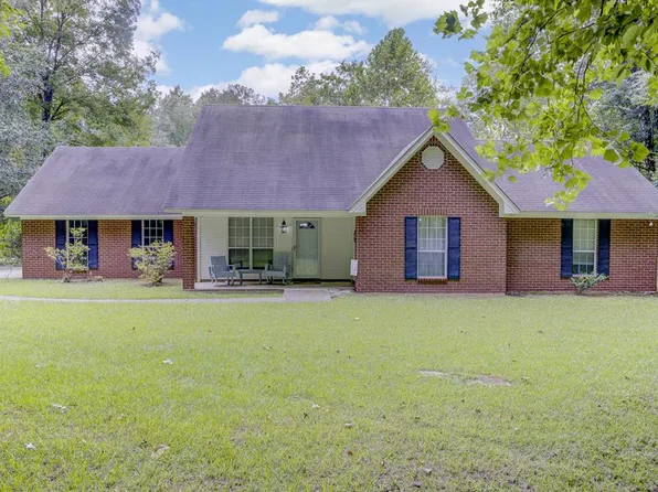 407 Silver Creek Dr, Vicksburg, MS 39180